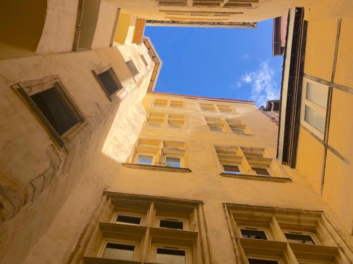 Cocoon Du Vieux Lyon - Luxury Apartment - Balneo Buitenkant foto